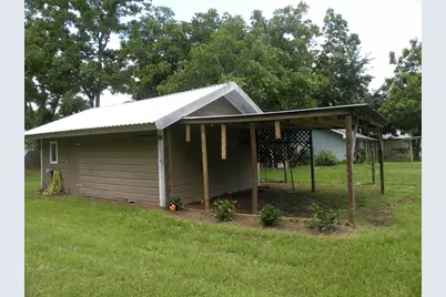 319 N Hunt Street, Bellville, TX 77418 - Photo 5