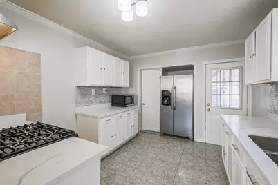 5610 Eskridge Street, Houston, TX 77023 - Photo 11