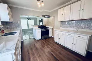 5610 Eskridge St, Houston, TX 77023 - Photo 13
