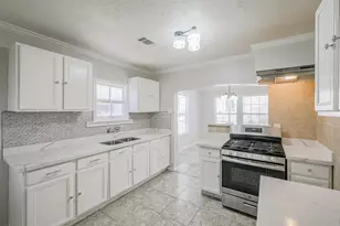 5610 Eskridge St, Houston, TX 77023 - Photo 13