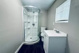 5610 Eskridge St, Houston, TX 77023 - Photo 35