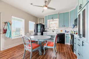 110 S Verdia Dr, Crystal Beach, TX 77650 - Photo 35