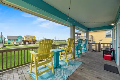 110 S Verdia Drive, Crystal Beach, TX 77650 - Photo 15
