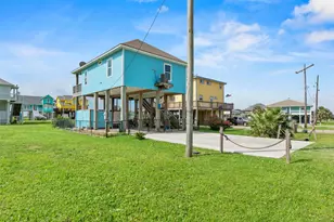 110 S Verdia Dr, Crystal Beach, TX 77650 - Photo 37