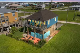 110 S Verdia Dr, Crystal Beach, TX 77650 - Photo 5