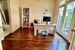 3255 Maxroy St, Houston, TX 77008 - Photo 3