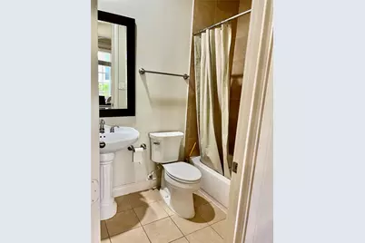 3255 Maxroy Street, Houston, TX 77008 - Photo 5