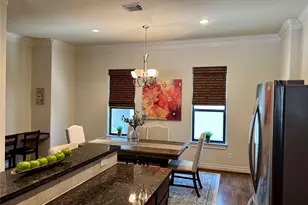 3255 Maxroy St, Houston, TX 77008 - Photo 11