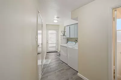 2107 Shadowbriar Drive, Houston, TX 77077 - Photo 13