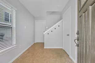 1720 Bevis St, Houston, TX 77008 - Photo 9