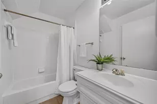 1720 Bevis St, Houston, TX 77008 - Photo 13