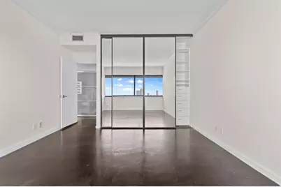 5000 Montrose Boulevard #16B, Houston, TX 77006 - Photo 9