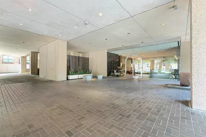 5000 Montrose Boulevard #16B, Houston, TX 77006 - Photo 13