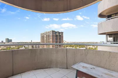 5000 Montrose Boulevard #16B, Houston, TX 77006 - Photo 3