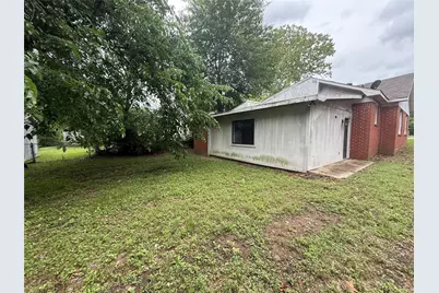 617 N Trinity St, Gilmer, TX 75644 - Photo 13