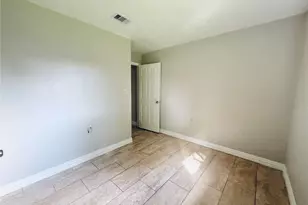 12211 Wessex Dr, Houston, TX 77089 - Photo 15