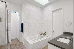 1166 W 19th St, Houston, TX 77008 - Photo 17