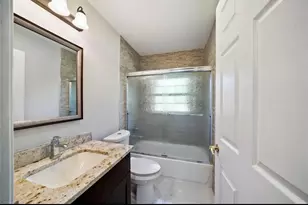 6526 Westview Dr, Houston, TX 77055 - Photo 7