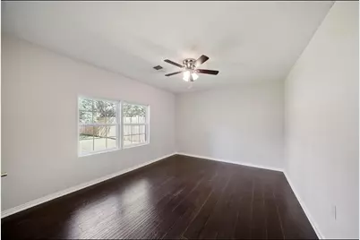 6526 Westview Drive, Houston, TX 77055 - Photo 11