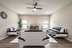 10610 Ellerston Rd, Cleveland, TX 77327 - Photo 17