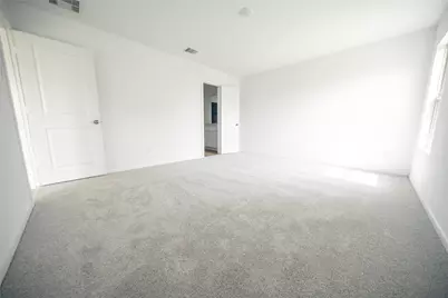 9919 Oakheath Bluff Drive, Baytown, TX 77521 - Photo 5