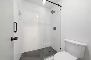 13302 Wells River Dr, Houston, TX 77041 - Photo 15