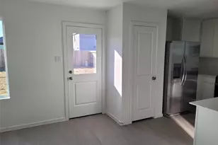 9011 Arctic Rockfish Dr, Baytown, TX 77521 - Photo 7