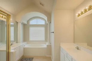 12034 N Brenton Knoll Dr, Tomball, TX 77375 - Photo 13