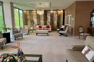 49 Briar Hollow Ln, Houston, TX 77027 - Photo 5