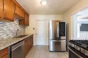 1231 W 7th St, Freeport, TX 77541 - Photo 7