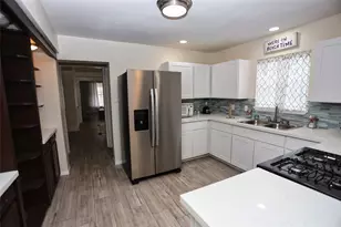 3309 Bernardo De Galvez, Galveston, TX 77550 - Photo 7