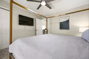 22113 Yoakum Dr, Galveston, TX 77554 - Photo 15