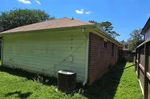 4206 Daisy Meadow Dr, Katy, TX 77449 - Photo 25