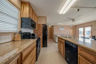 4406 Pabst Rd, Galveston, TX 77554 - Photo 23