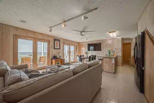 4406 Pabst Rd, Galveston, TX 77554 - Photo 15