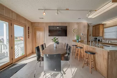 4406 Pabst Road, Galveston, TX 77554 - Photo 19