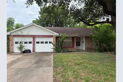 5622 Mackinaw St, Houston, TX 77053 - Photo 1