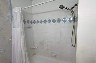 5622 Mackinaw St, Houston, TX 77053 - Photo 7