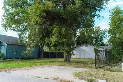 3216 Collingsworth Street, Houston, TX 77026 - Photo 9