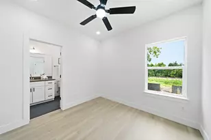 2311 Creston Dr, Houston, TX 77026 - Photo 23