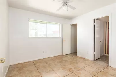 4238 Fallen Oaks Drive, Houston, TX 77091 - Photo 13