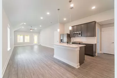 10696 Wild Chives, Conroe, TX 77385 - Photo 3