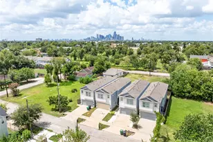 2015 Harlem St, Houston, TX 77020 - Photo 3