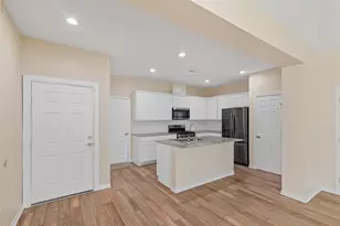 2015 Harlem St, Houston, TX 77020 - Photo 5