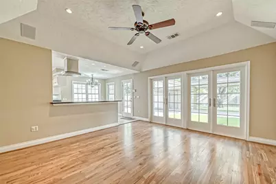 3710 Linkview Drive, Houston, TX 77025 - Photo 11