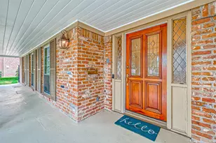 3710 Linkview Dr, Houston, TX 77025 - Photo 3