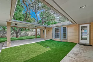 3710 Linkview Dr, Houston, TX 77025 - Photo 41