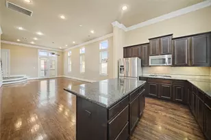 1250 W 23rd St, Houston, TX 77008 - Photo 1