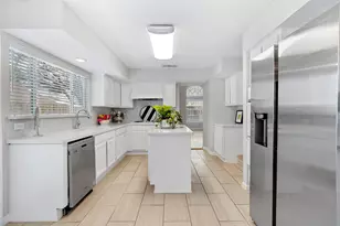 12800 Briar Forest Dr, Houston, TX 77077 - Photo 11