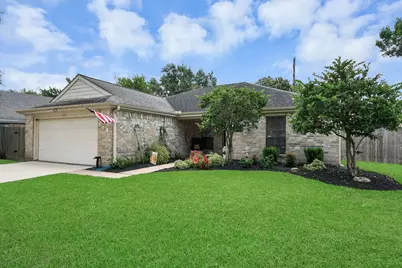 614 7th Street, Sugar Land, TX 77498 - Photo 5